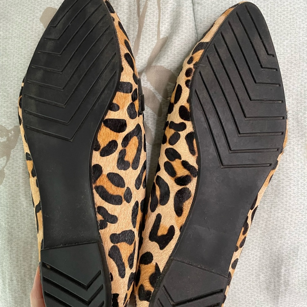 Mee Too leopard hair flats